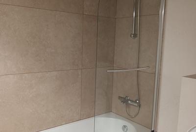 Apartament cu 3 camere decomandat în Central - 1