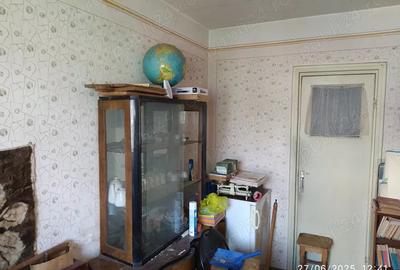 Apartament cu 3 camere semidecomandat în Onești - 3