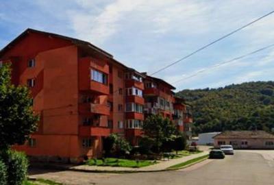 Apartament cu 2 camere decomandat în Central - 1