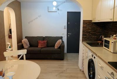 Apartament cu 2 camere decomandat în Fizicienilor