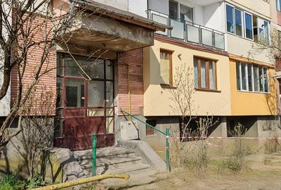Apartament cu 3 camere decomandat în Central - 2