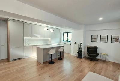 Apartament cu 3 camere decomandat, mobilat în Aviației