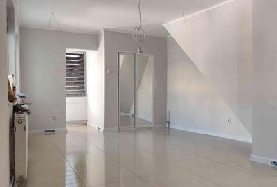 Casă cu 4 camere cu Teren 110 Mp în Casa de Cultură