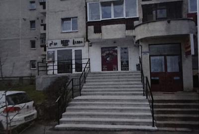 Spațiu comercial, de 120 mp, în Exterior Vest - 1
