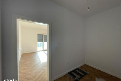 Casă cu 4 camere cu Teren 325 Mp în Sânandrei