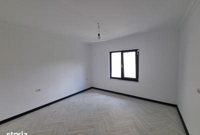 Casă cu 4 camere cu Teren 61.57 Mp în Bucium