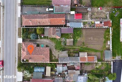 Casă cu 3 camere cu Teren 900 Mp în Central - 1