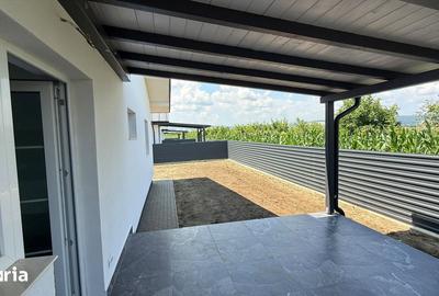 Casă cu 3 camere cu Teren 300 Mp în Mărgineni