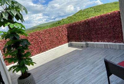 Apartament cu 2 camere decomandat, mobilat în Bucium
