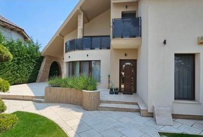 Casă cu 4 camere cu Teren 509 Mp în Sânmartin