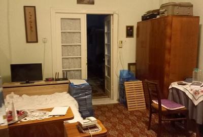 Casă cu 3 camere în Central