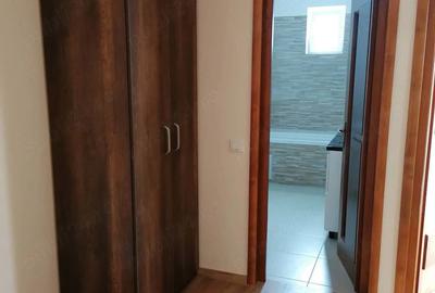 Apartament cu 3 camere semidecomandat în Central - 2