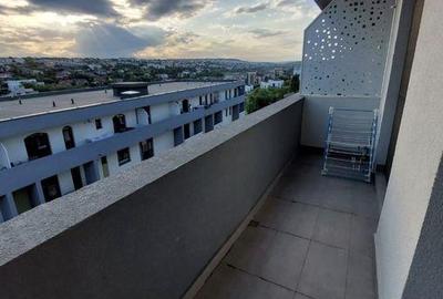 Apartament cu 3 camere decomandat în Păcurari