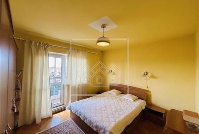 Apartament cu 3 camere decomandat în Terezian