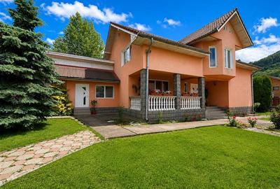 Casă individuală cu 6 camere cu Teren 996 Mp în Gălăoaia - 12
