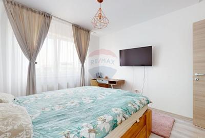 Apartament cu 3 camere decomandat, mobilat în Tractorul - 13
