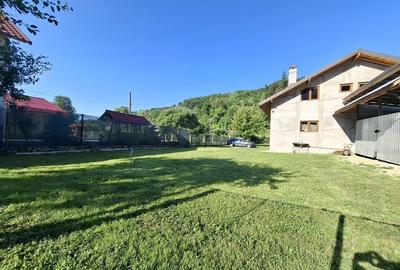 Casă cu 4 camere în Băbana