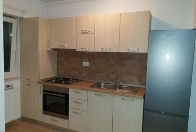 Apartament cu 2 camere semidecomandat în Dristor