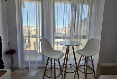 Apartament cu 2 camere semidecomandat în Universitate