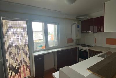 Apartament cu 2 camere semidecomandat, mobilat în Podu Roș - 2
