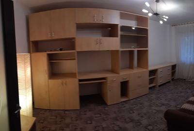 Apartament cu 2 camere decomandat în Drumul Carului
