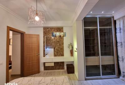 Apartament cu 2 camere semidecomandat în Cazino