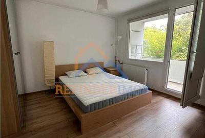 Apartament cu 3 camere decomandat, mobilat în Berceni