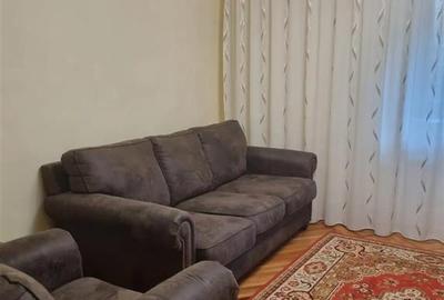 Apartament cu 3 camere decomandat, mobilat în Podul de Fier