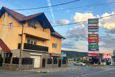 Casă cu 4 camere în Central - 8