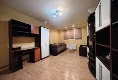 Apartament cu 2 camere decomandat în Girocului