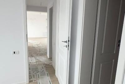 Apartament cu 3 camere decomandat în 2 Moldoveni - 3