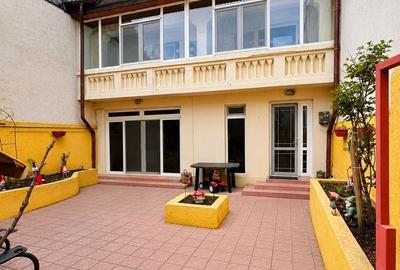 Casă cu 7 camere cu Teren 270 Mp în Dămăroaia - 1