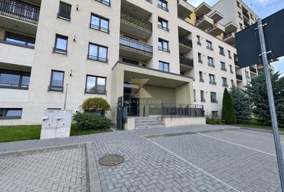 Apartament cu 2 camere decomandat în Noua