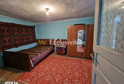 Casă cu 2 camere cu Teren 1223 Mp în Moșoaia