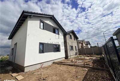 Casă cu 4 camere cu Teren 275 Mp în Central