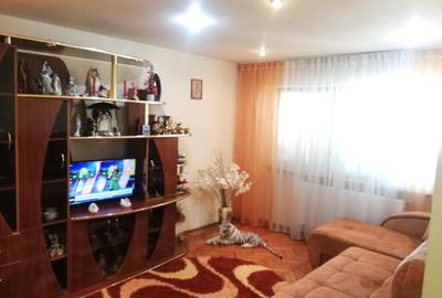 Apartament cu 3 camere decomandat în Obor - 2
