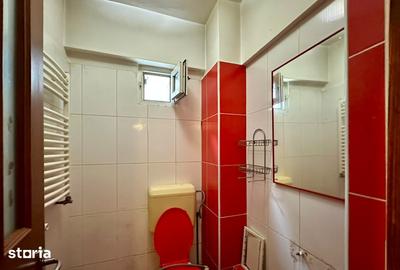 Apartament cu 3 camere decomandat în Drumul Taberei