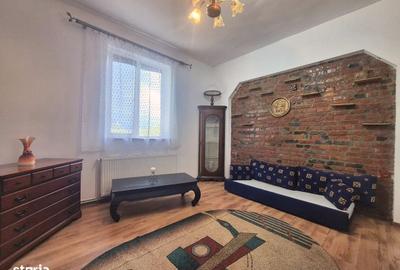 Apartament cu 2 camere decomandat în Central - 1