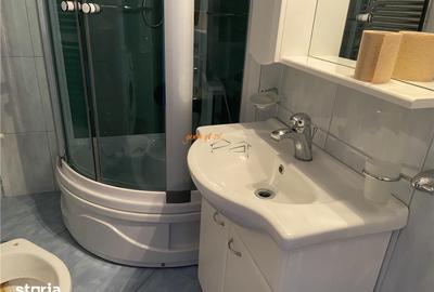 Apartament cu 3 camere decomandat în Ultracentral
