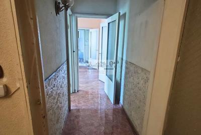 Apartament cu 4 camere semidecomandat în Central
