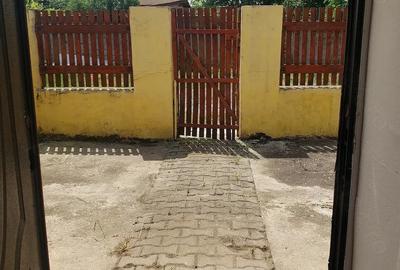 Casă cu 1 camere cu Teren 200 Mp în Jimbolia