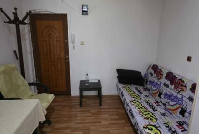 Garsonieră semidecomandată în Pârneava