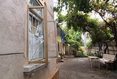 Casă cu 3 camere în Central