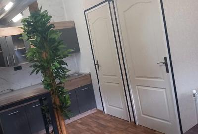 Apartament cu 2 camere semidecomandat în Brătianu