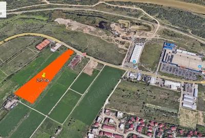 Teren de 25100 mp, în Central