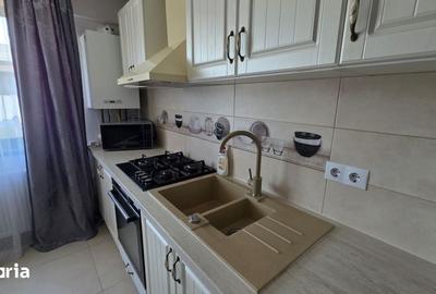 Apartament cu 3 camere în Vasile Alecsandri