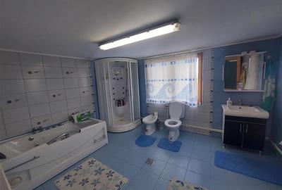 Casă individuală cu 4 camere cu Canalizare în Central - 7