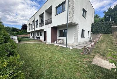 Apartament cu 3 camere decomandat în Bucium - 1