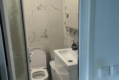 Apartament cu 3 camere semidecomandat în Ozana