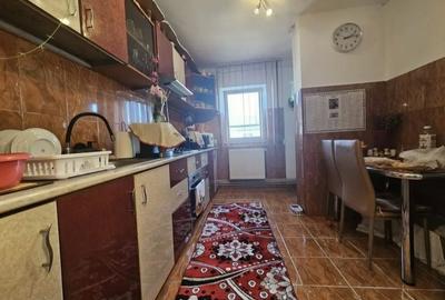 Apartament cu 3 camere decomandat în Central - 4